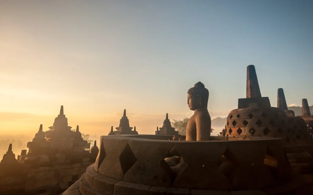 Explore 6 must-visit cultural destinations in Asia and Southeast Asia. Discover hidden gems and immerse in rich traditions.